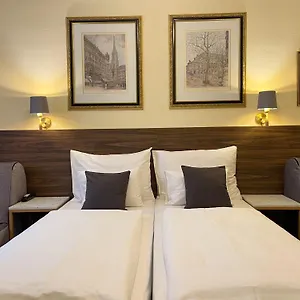City Hotell