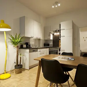 City-apartment Neubaugasse Apartman Graz